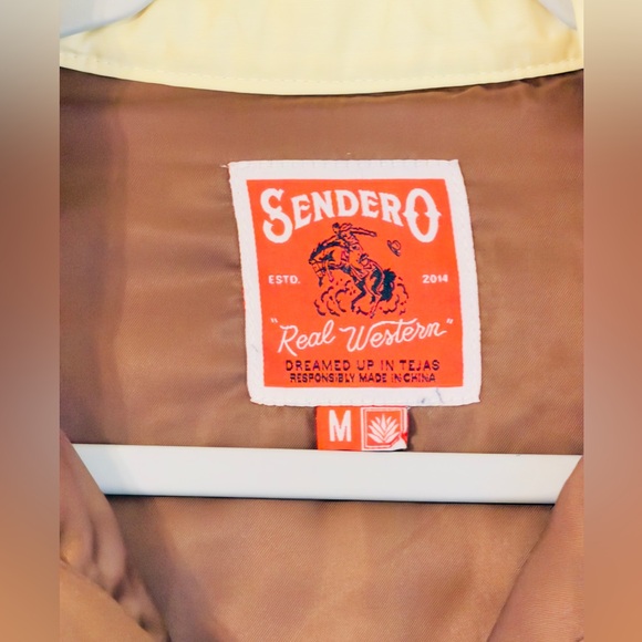 Men's Sendero Brown and Cream Vest - Picture 2 of 3